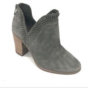 Vince Camuto Boots   